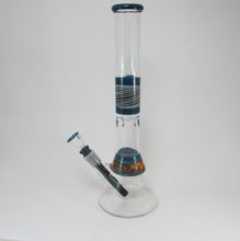 Load image into Gallery viewer, Flame Design Beaker Water Pipe