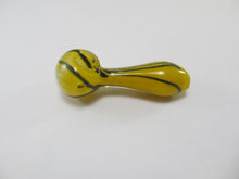 Load image into Gallery viewer, Black Swirl Yellow Hand Pipe
