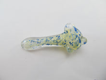 Load image into Gallery viewer, Skinny Mouth Blue Speckled Hand Pipe