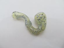 Load image into Gallery viewer, Curved Speckled Hand Pipe