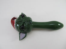 Load image into Gallery viewer, Yoda Xmas Hand Pipe